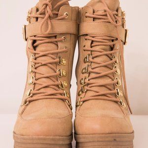 Military boots with heels